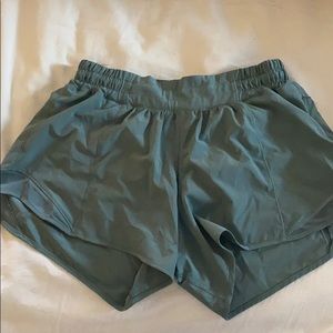 Lululemon Hotty Hot 4”. Color: tidewater teal